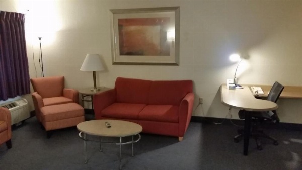 Days Inn by Wyndham Buena Park image 38